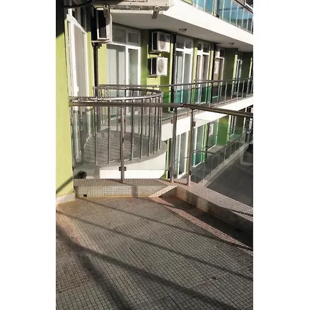 Two-bedroom In شقة *